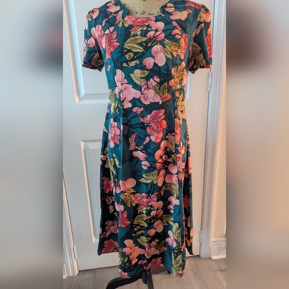ELEANOR PINK PUFF SLEEVE MIDI SUNDRESS